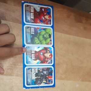 Marvel Red and Green Trading Cards Set